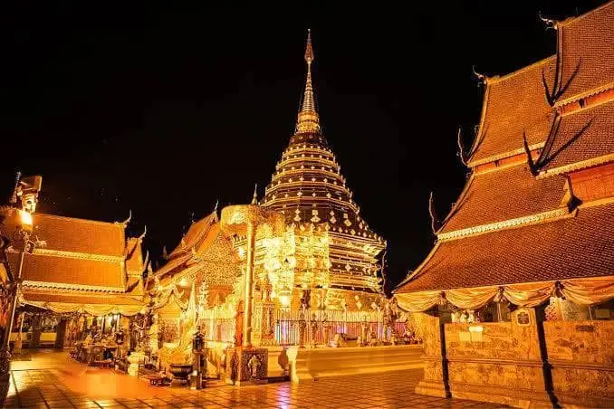 ชมพระอาทิตย์ตกดอยปุย และดอยสุเทพยามค่ำคืน